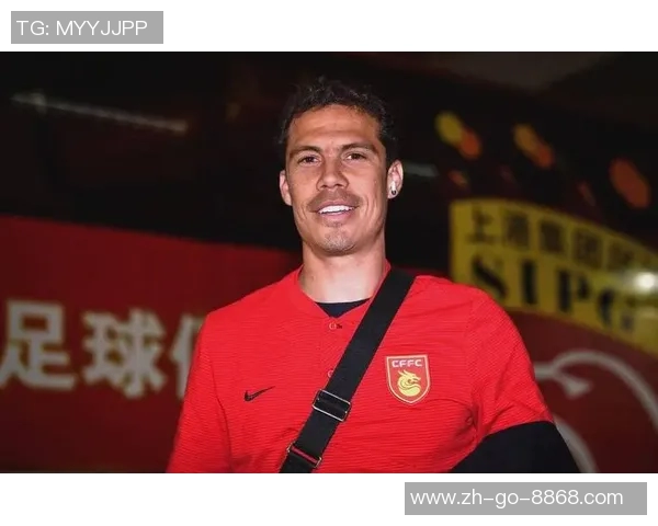 男足球星壁纸精选，彰显运动魅力与激情瞬间的视觉震撼